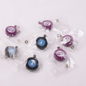 Enrouleurs porte-badge personnalisés avec logo – Impres...