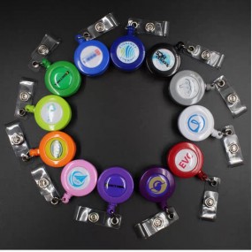 Enrouleurs porte-badge personnalisés avec logo – Jojo p...