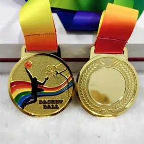 Grossiste médailles personnalisées – Sport, école, club...